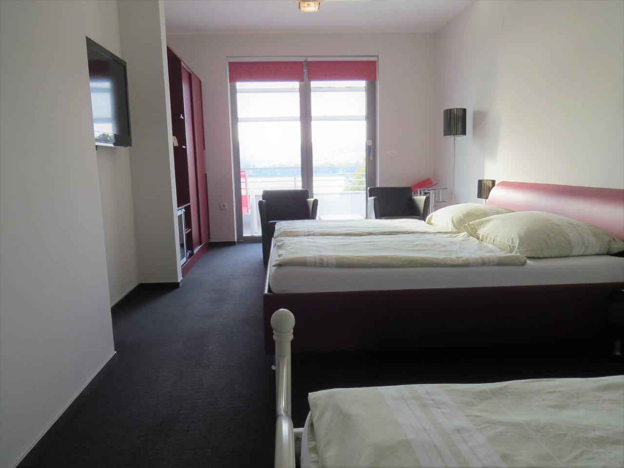 Siker B&B Hotel Pernica Dış mekan fotoğraf